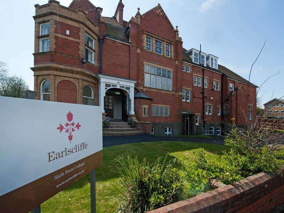 Earlscliffe-building and sign