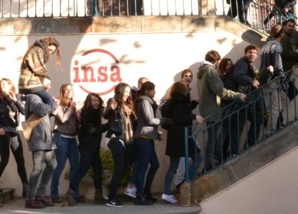 INSA-Barcelona-students-on-steps