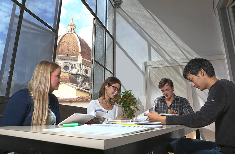 Scuola Leonardo da Vinci students in Florence